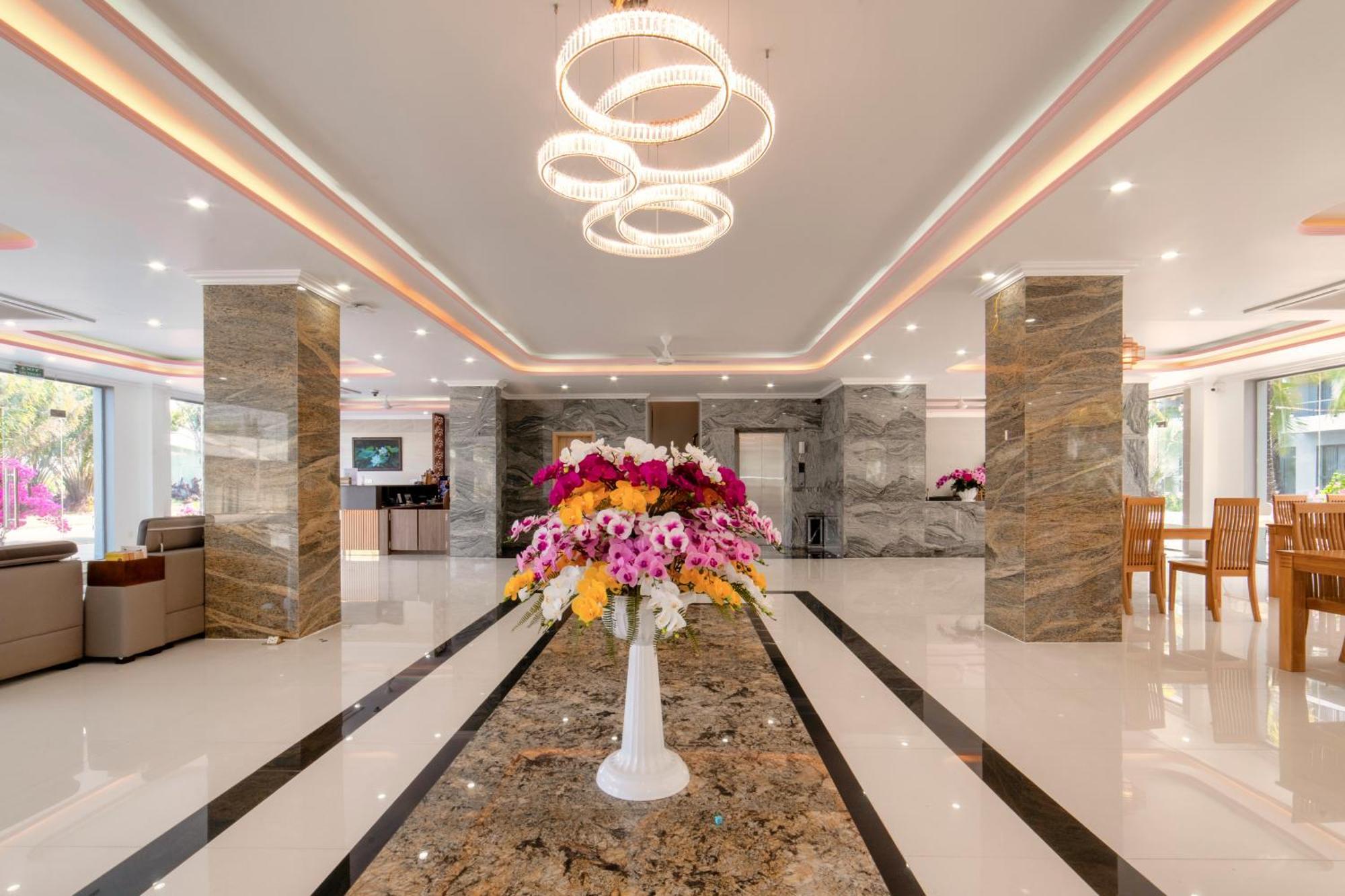Hana Hotel Sonasea Night Market דואונג דונג מראה חיצוני תמונה